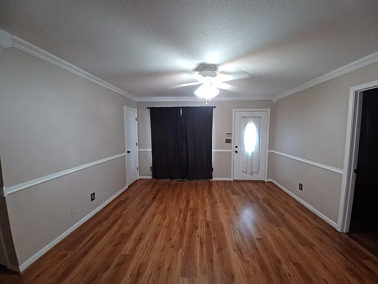 3200 N Senseney Cir — Photo 2