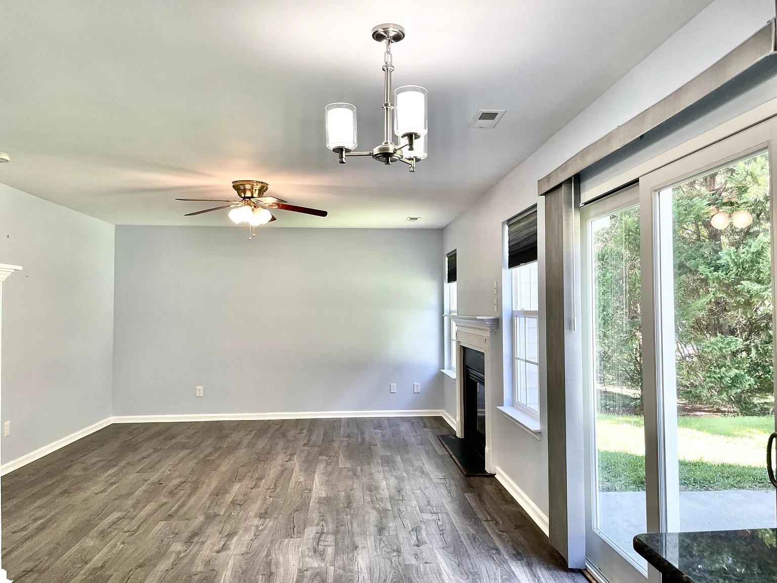 3 bed, 1776 sqft, $1,889 — Photo 3
