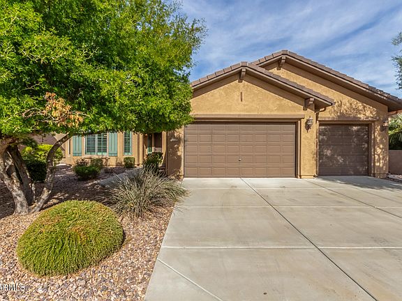 3rd image of 7818 W MONTEBELLO Way