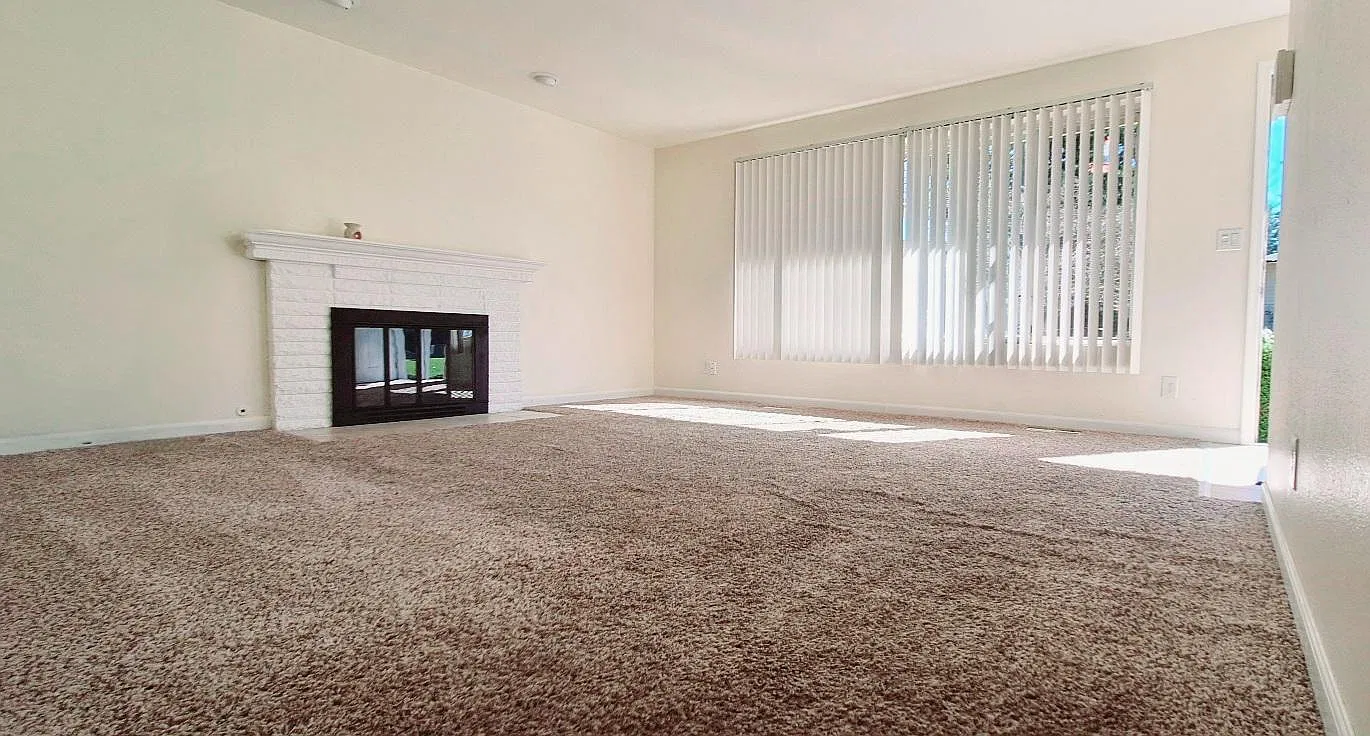 3 bed, 1.5 bath, 1200 sqft, $2,750 — Photo 4