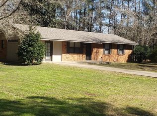 1010 Buck Cir, Summit, MS 39666