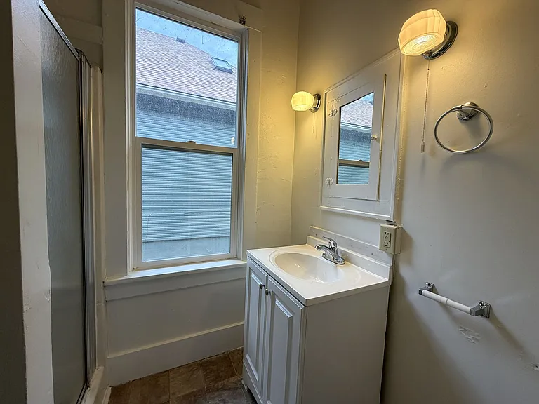 604 S Meldrum St — Photo 11