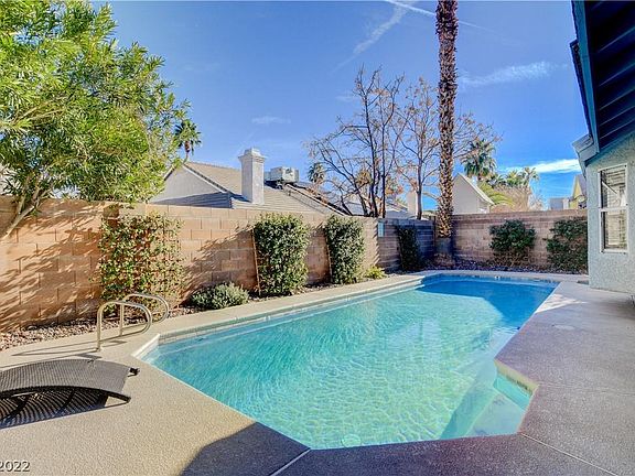 5th image of 322 Vallarte Dr