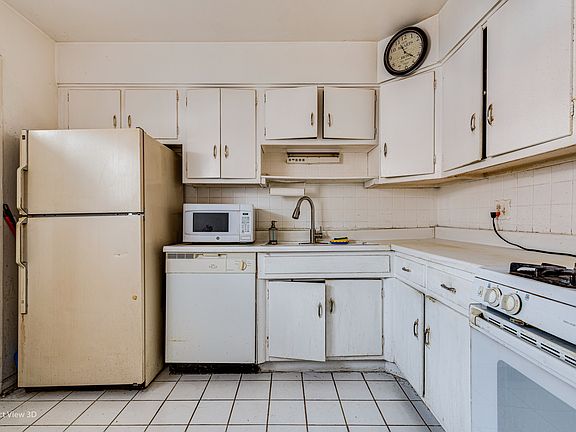 5th image of 6234 N Hermitage Ave