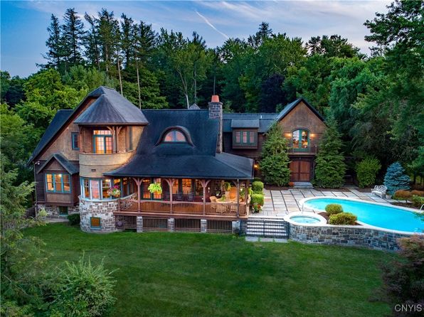 1782 Tamarack Trl, Skaneateles, NY 13152