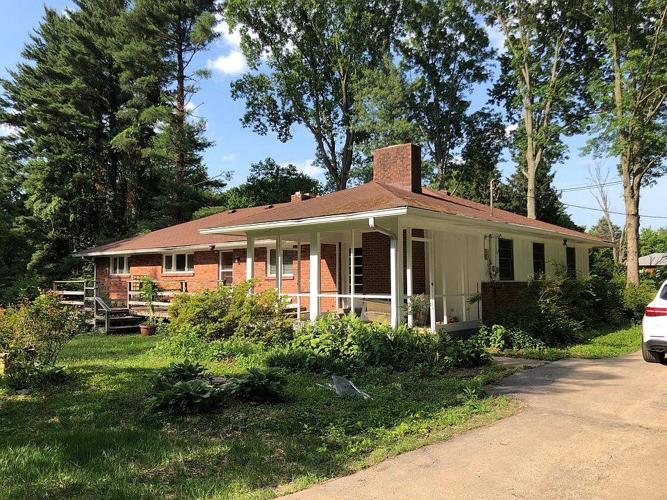 Rear view with screened porch