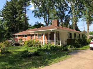 3016 N Winchester Acres Rd, Louisville, KY 40245