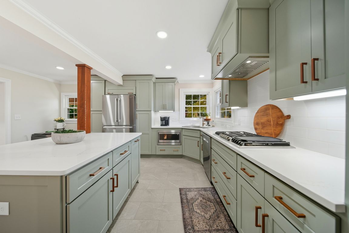 next background image