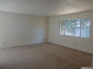 8755 Elk Way, Elk Grove, CA 95624