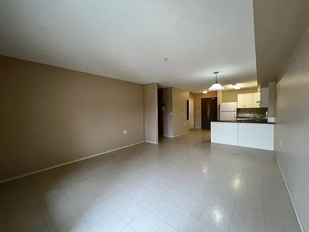 80 A Kelloway Cres — Photo 3