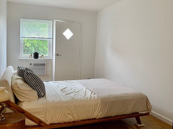 2nd image of 31-46 37th St #2R