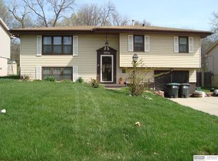5052 Arcadia Ave, Omaha, NE 68104