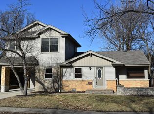 411 E Park Ave, Elmhurst, IL