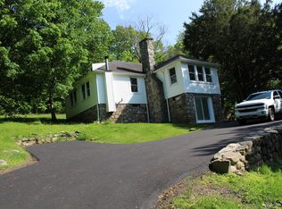 3685 Gomer St, Yorktown Heights, NY 10598
