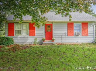 231 E Beech St NE, Cedar Springs, MI 49319