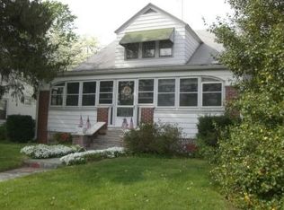 1028 E Park Ave, Vineland, NJ 08360