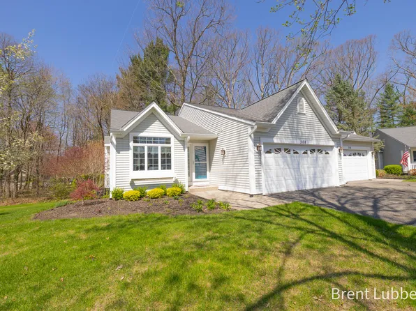 308 Winter Oak W, Holland, MI 49424