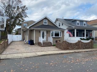 977 Nugent Ave, Staten Island, NY 10306