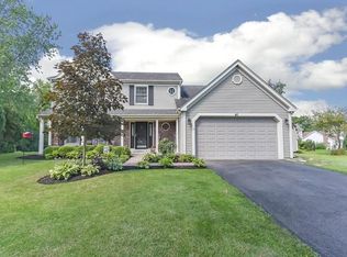 40 Manchester Ct, Fox River Grove, IL 60021