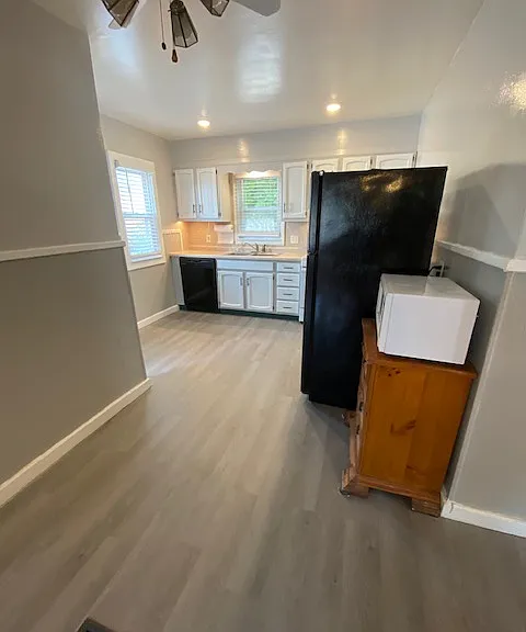 942 Frederick Ave NW — Photo 14