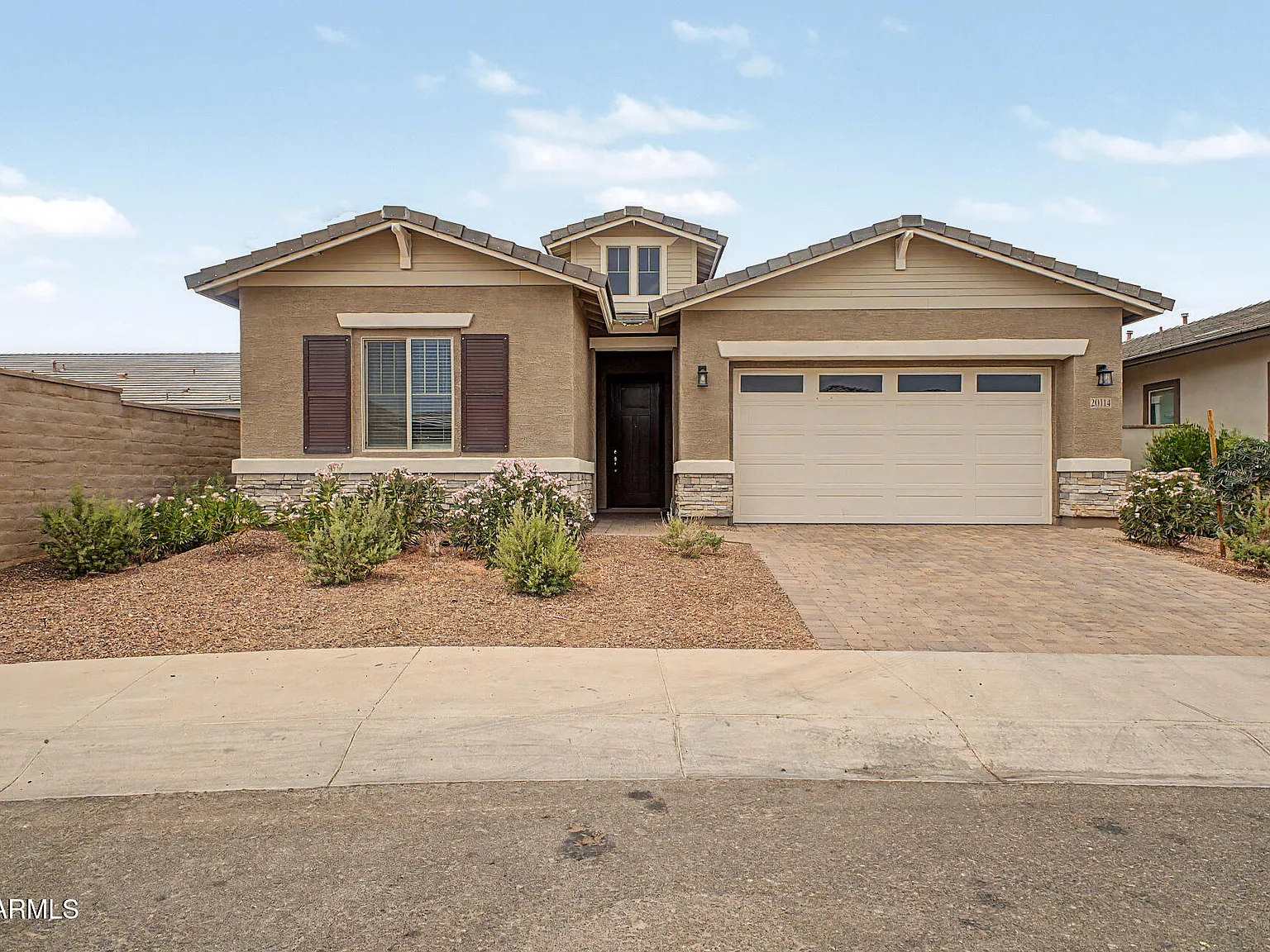 4 bed, 3.0 bath, 2270 sqft, $2,500 — Photo 1