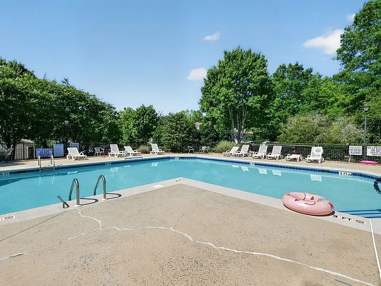 204 Butler Pl — Photo 30