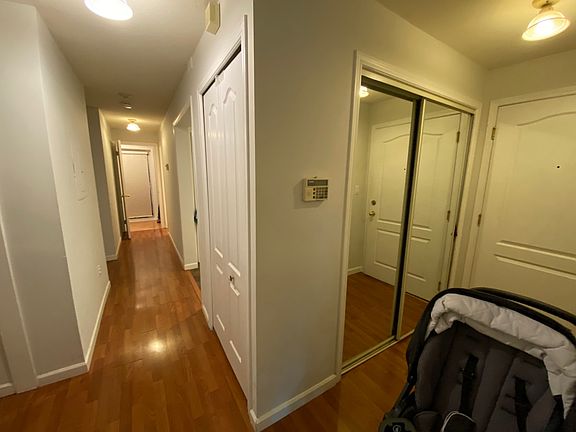 5th image of 3065 Heather St #102
