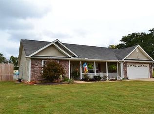 223 Gibbs Rd, Wellford, SC 29385