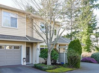 Parklane/Parklane Mews, Esquimalt, BC V9A 7L9