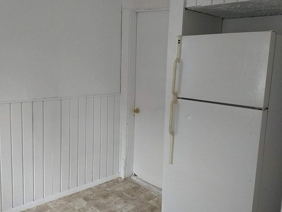 4th image of 2123 S Mulberry St
