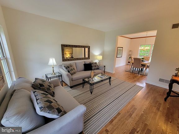 4th image of 209 Ernest Dr