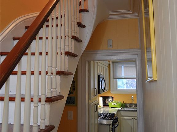3rd image of 299 Fairmount Ave