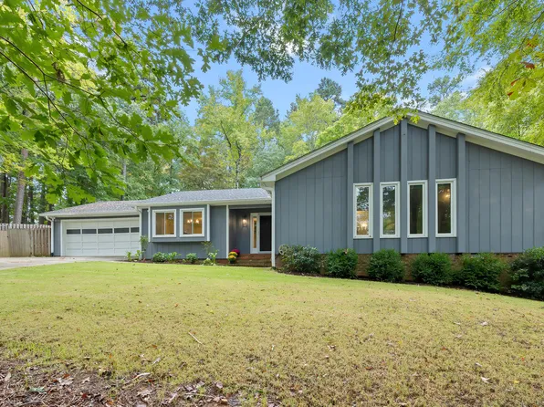 2205 Yorkgate Dr, Raleigh, NC 27612