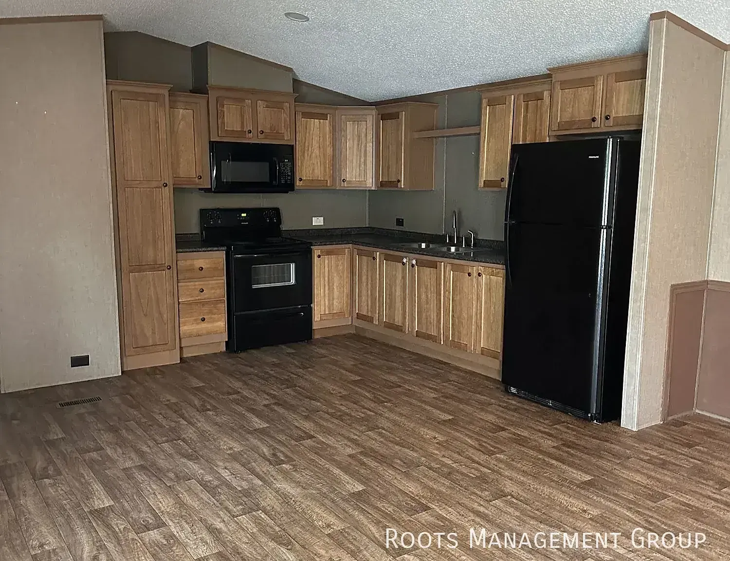 3 Bed 2 Bath Home Available for Lease at Shady Acres MH & RV Resort - Apply Now! — Photo 3