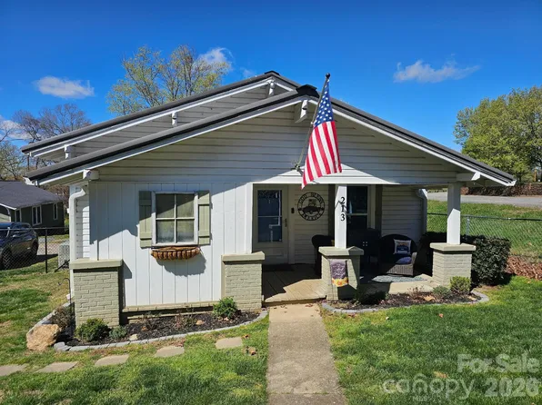 213 Colombo St NW, Valdese, NC 28690