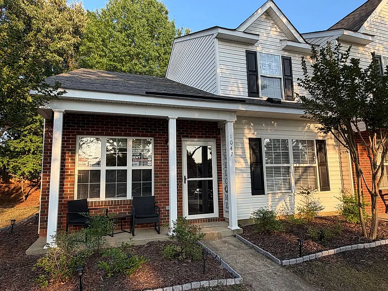 1047 Oak Blossom Way — Photo 1