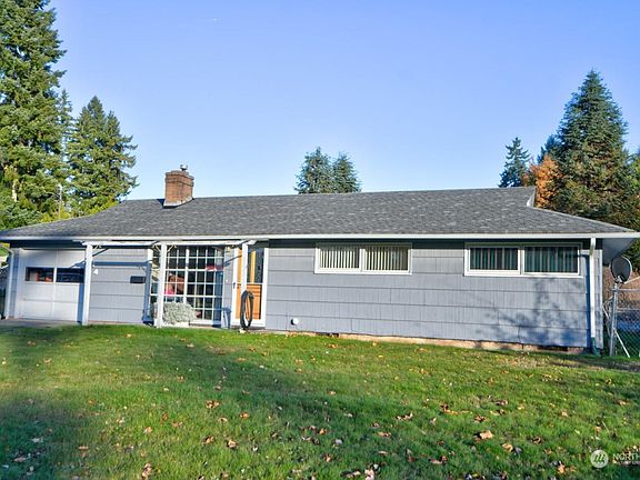 2nd image of 1814 Fir Street NE