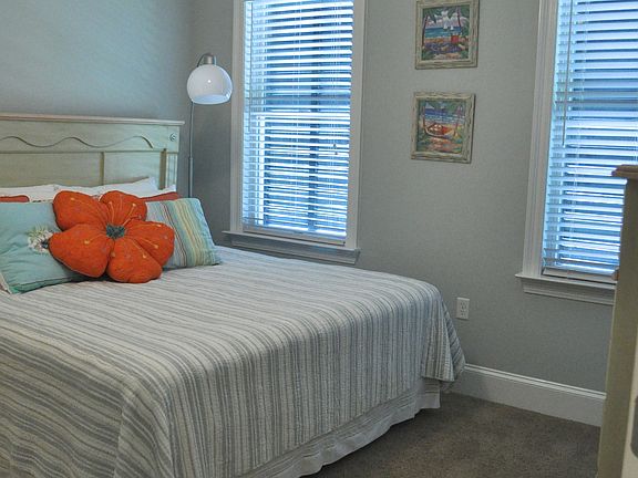 5th image of 610 Lemoyne #6-d