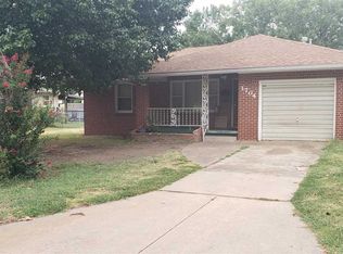 1704 Gibson Pl, Ponca City, OK 74601