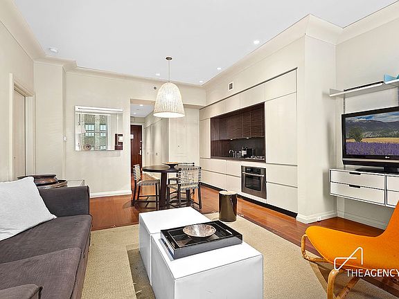 2nd image of 55 Wall St APT 622