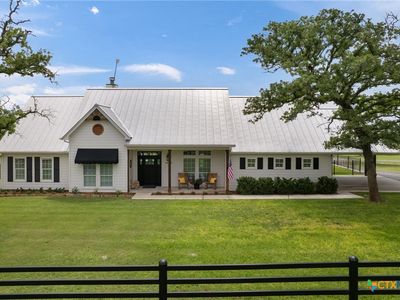 1899 Sunflower Trl, Luling, TX, 78648