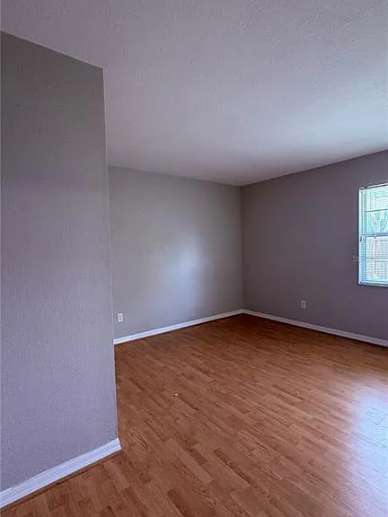 400 Morrill Ter — Photo 13