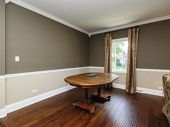 5th image of 649 Forest Ave