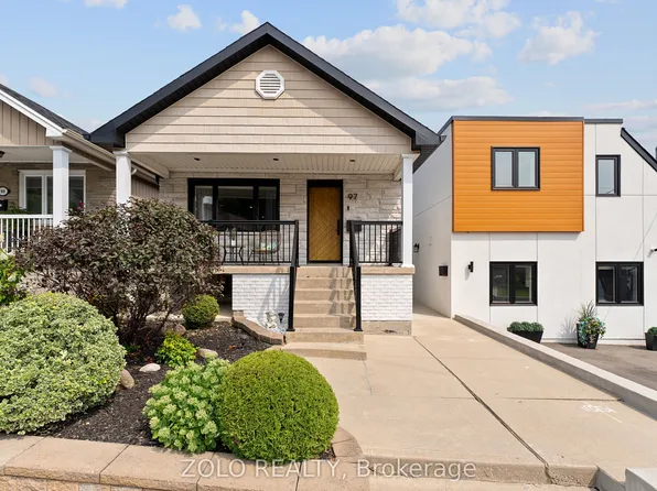 97 Ennerdale Rd, Toronto, ON M6E 4C7