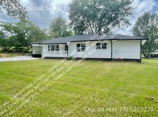 703 E College St, Bowdon, GA 30108