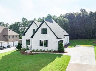 118 Coachmans Drs, Auburn, AL 36832
