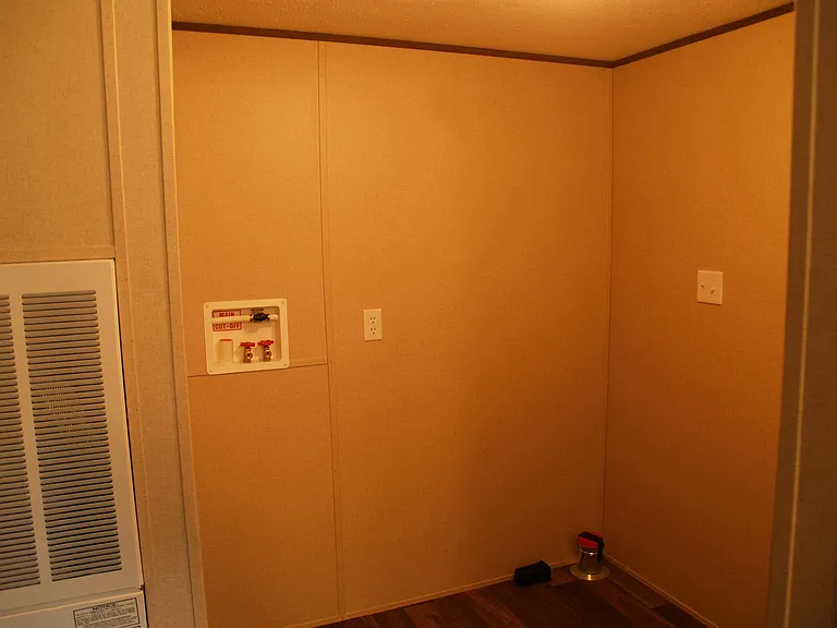 162 Brandenburg Dr — Photo 14