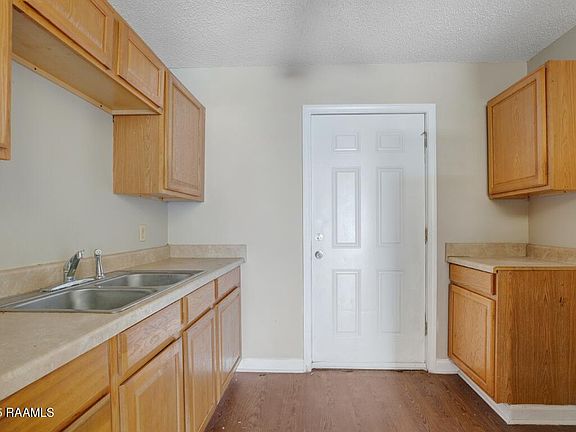 5th image of 604 N Western Ave