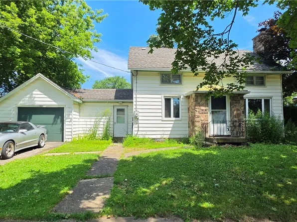 47 Utica St, Lockport, NY 14094