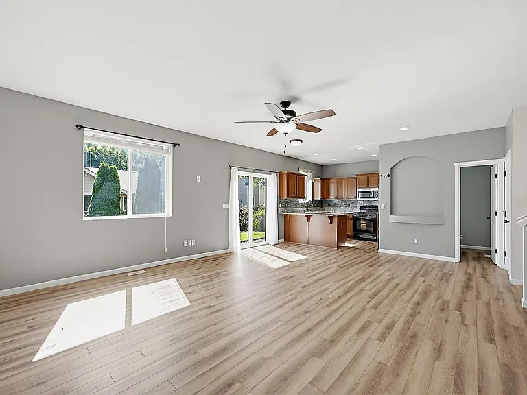 9966 Dain St SE — Photo 11